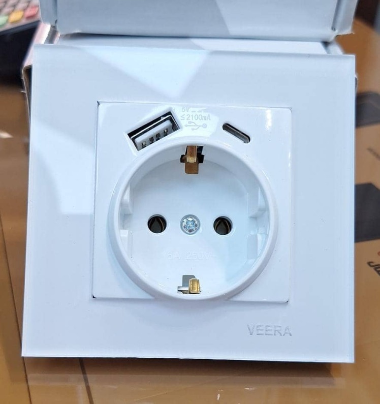 پریز یو اس بی دار مدل کریستال ویرا سفید باکیفیت لوکس USB type c type a